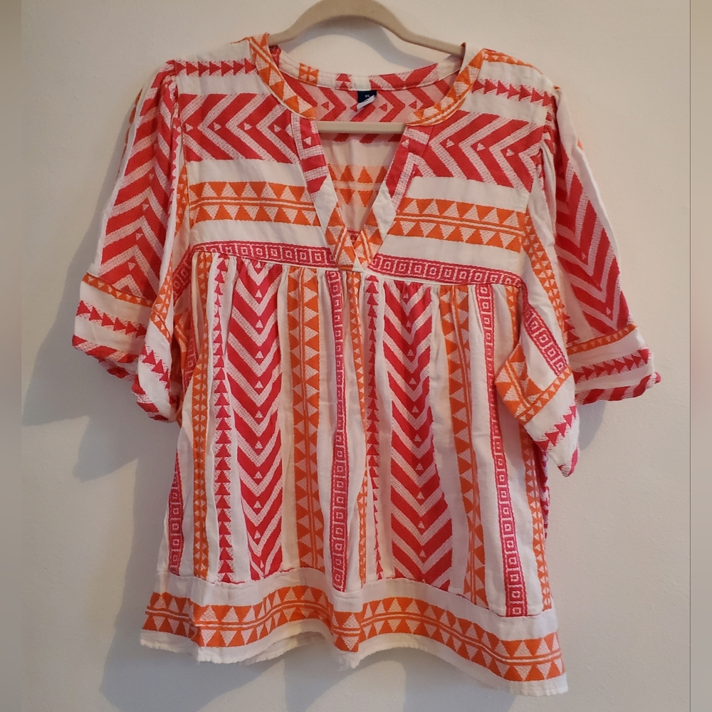 Old Navy XL Pink and White Patterned Aztex Boho V-neck Cozy Top Size XL
